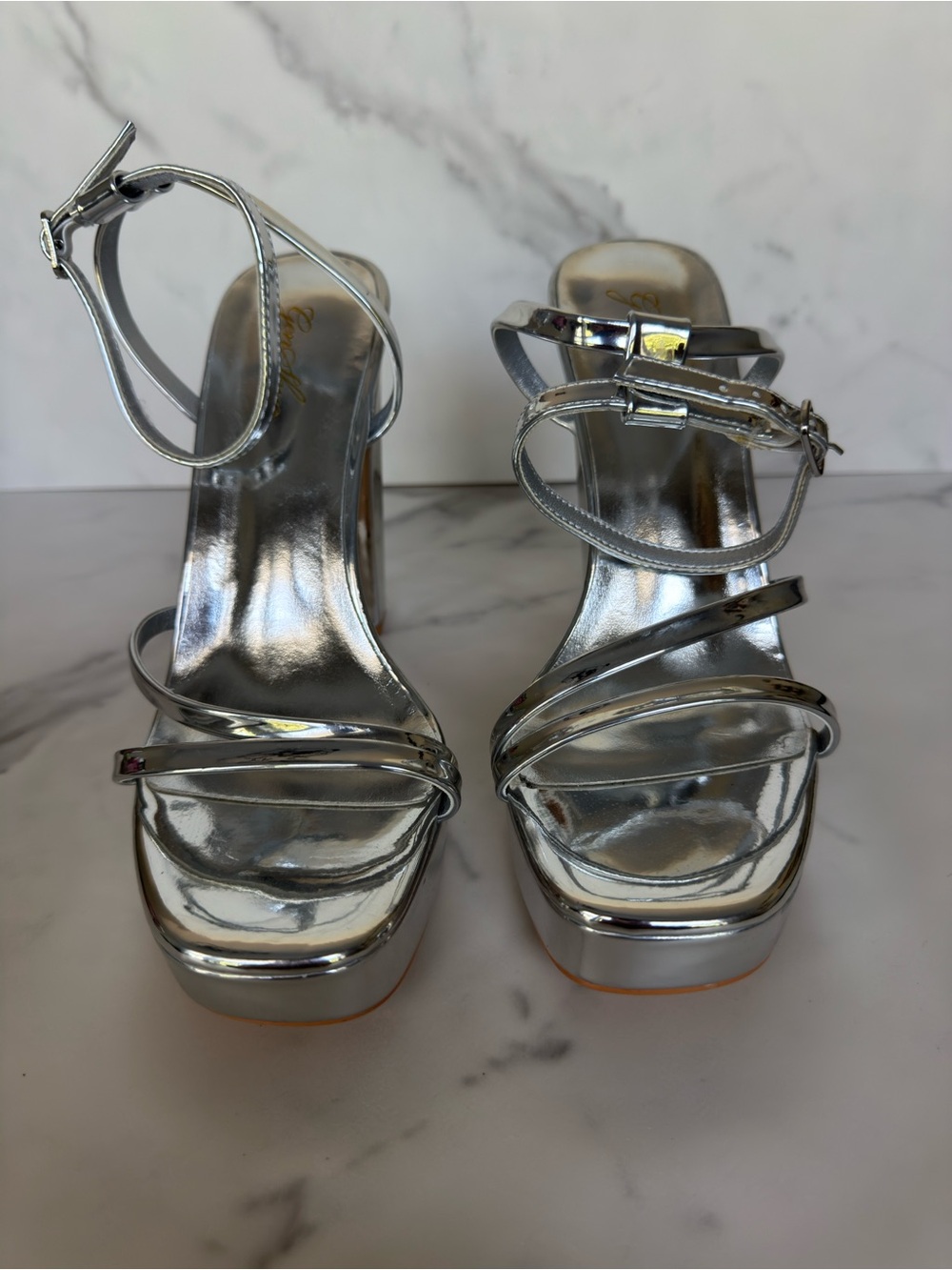 Gen Shuo Metallic Silver Strappy Platform Sandals - Women